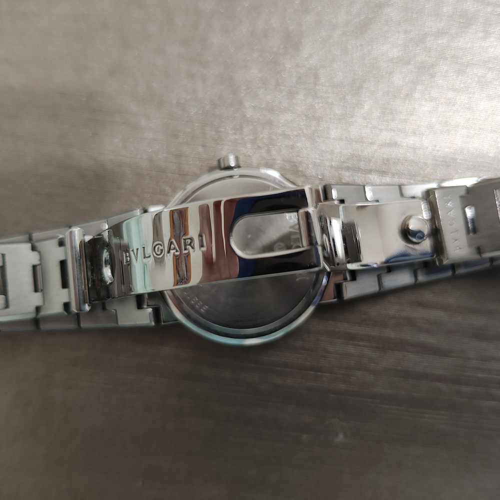 Elegant Bulgari Zero Women's watch with a sleek Black Dial. 100% Original! - Picture 3 of 15